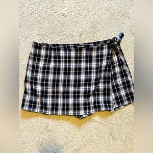 ⛓️🖤Hot Topic Plaid Skort - Size XXL🖤⛓️